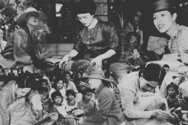 พระราชกรณียกิจสมเด็จพระพันปีหลวง เพื่อแผ่นดินและปวงชน